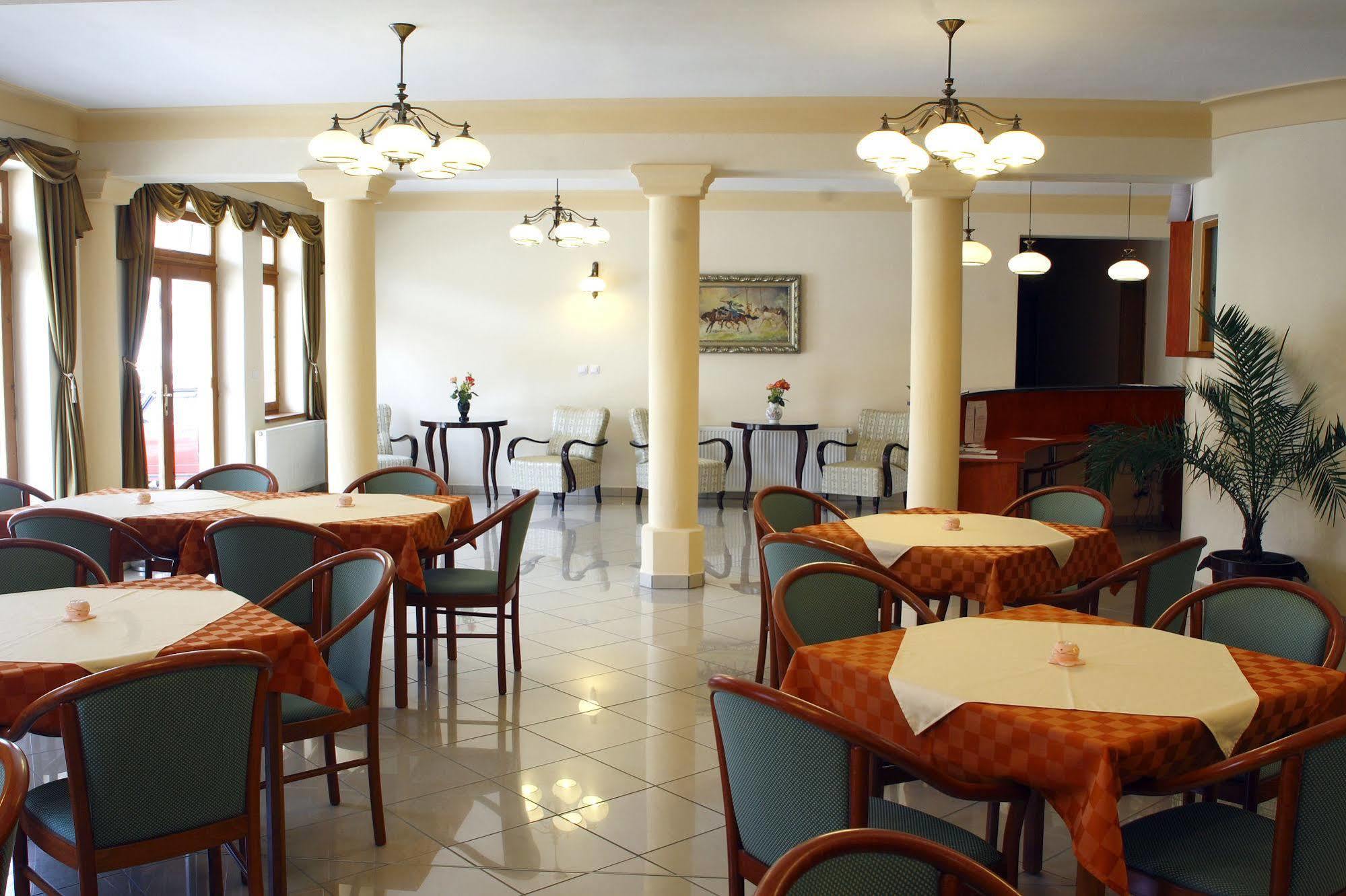 Ametiszt Hotel Harkány Extérieur photo